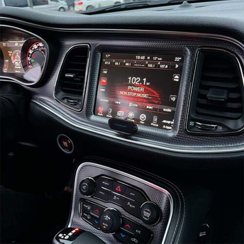 Click to view full screen Minimal Dashboard Mount photo review